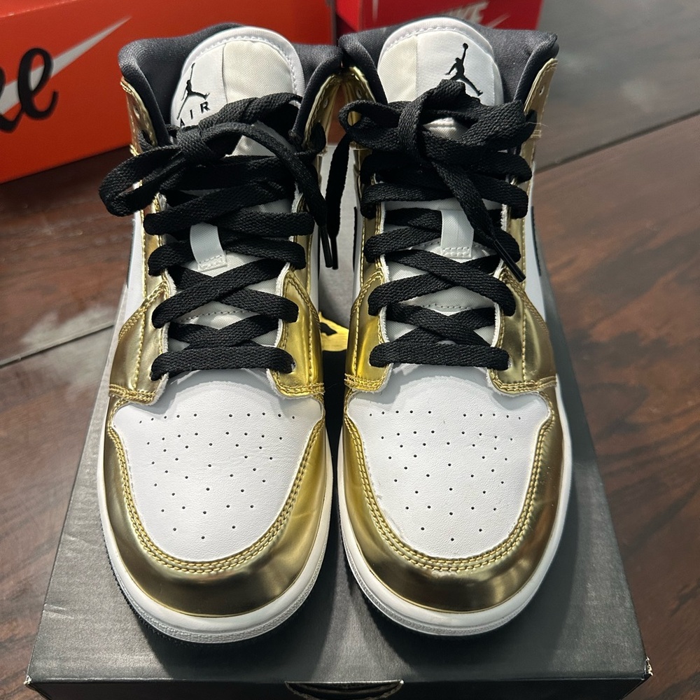 Jordan 1 mid Gold and White Sneakers